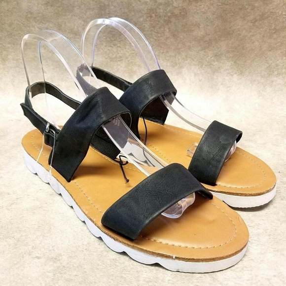 Massini Women's Black Open Toe Slingback Sandals - Picture 1 of 8